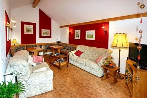 Weinstube Pension Moselbluemchen เซลทิงเงน-อาคทิก ภายนอก รูปภาพ