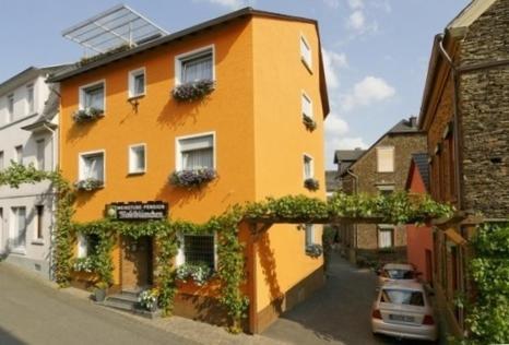 Weinstube Pension Moselbluemchen เซลทิงเงน-อาคทิก ภายนอก รูปภาพ