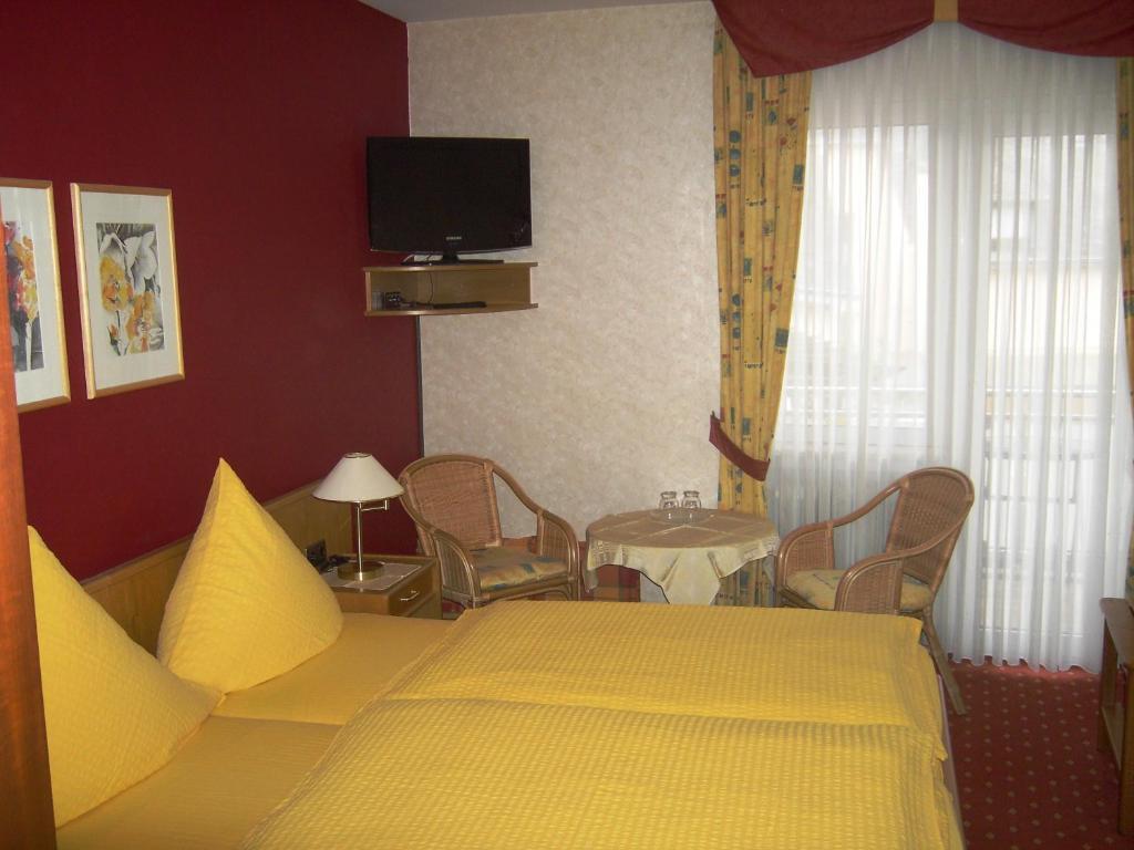 Weinstube Pension Moselbluemchen เซลทิงเงน-อาคทิก ห้อง รูปภาพ